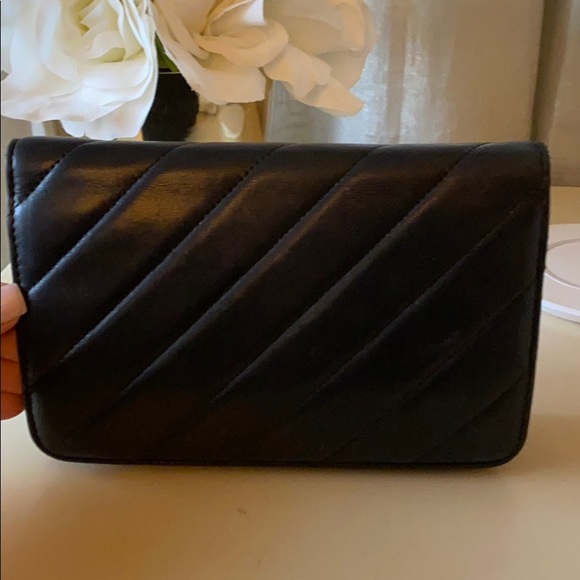 Chanel Wallet on Chain - Picture 3 of 8